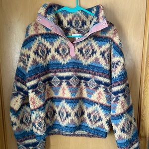 SOLD Aztec SO pullover fleece